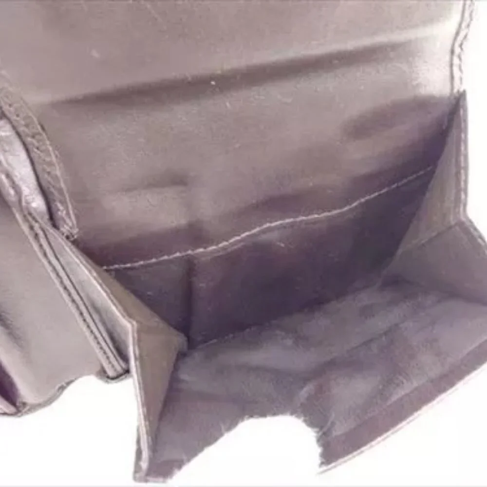 HUNTING WORLD Wallet Purse Brown Batu Cross Leather Woman Authentic Used